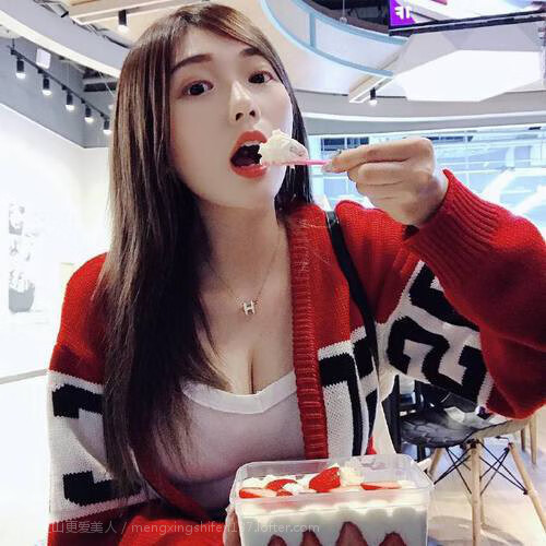 明星风采：场上场下的明星魅力全揭秘，明星现场秀演技
