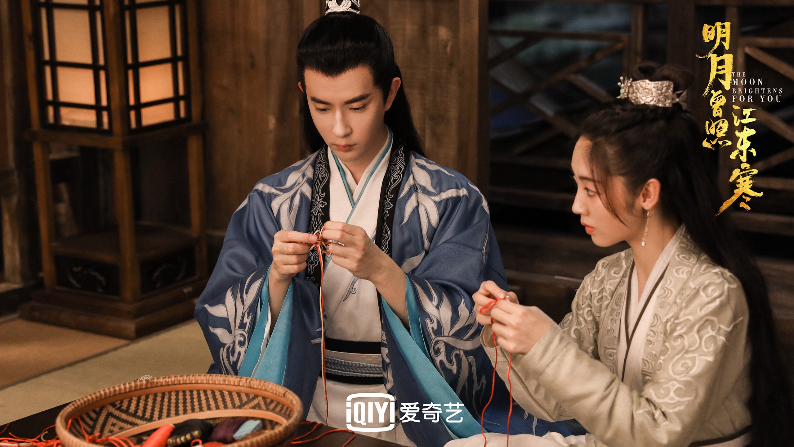足球赛场团队配合愈发默契高效，足球团队配合好词好句